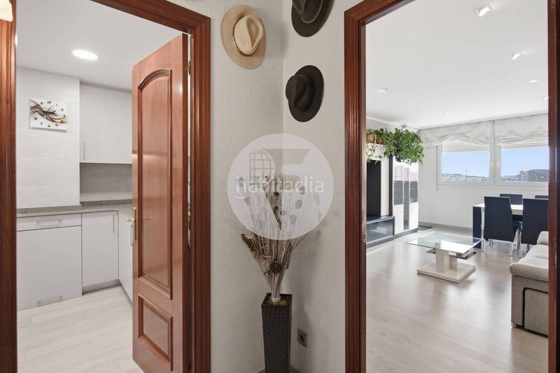 Foto 7d7562b7-9122-4aa1-8408-a9c61a4bbad1. Pis amb calefacció aparcament a Sants Barcelona