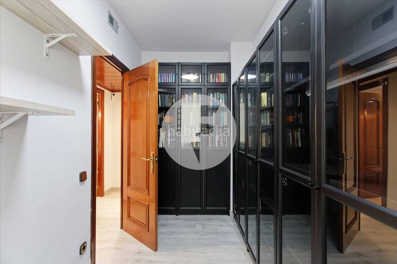 Foto c0452ca3-99cd-4f3a-9d7a-d66af44a354f. Pis amb calefacció aparcament a Sants Barcelona