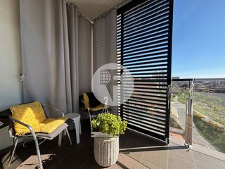 Flat in Joan Prim. Piso semi nuevo con gran terraza, domótica y aerotermia en la fo