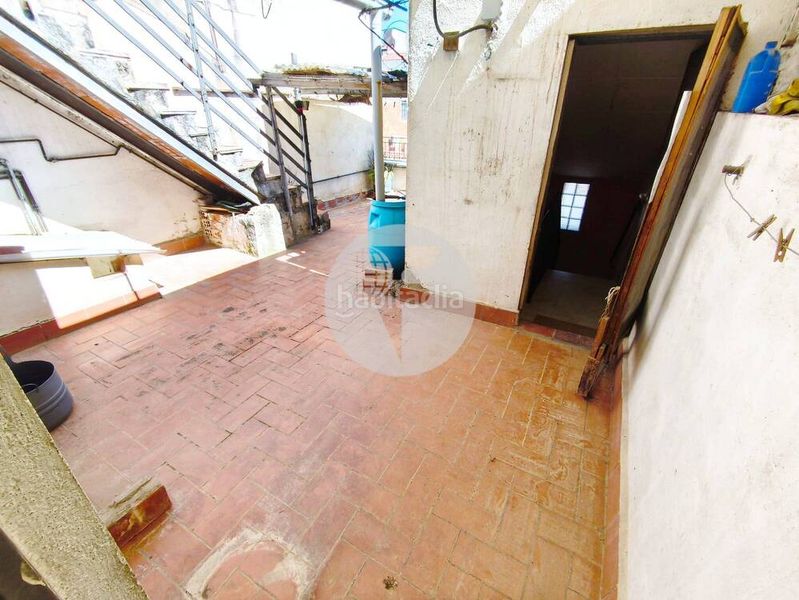Foto 05d92488-72b1-4c00-8181-68bbc24393ea. Casa amb calefacció aparcament a Ca n'Anglada Terrassa