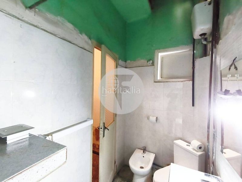 Foto 0f4b8be2-92e6-48be-ab56-27a38169e0ac. Casa amb calefacció aparcament a Ca n'Anglada Terrassa