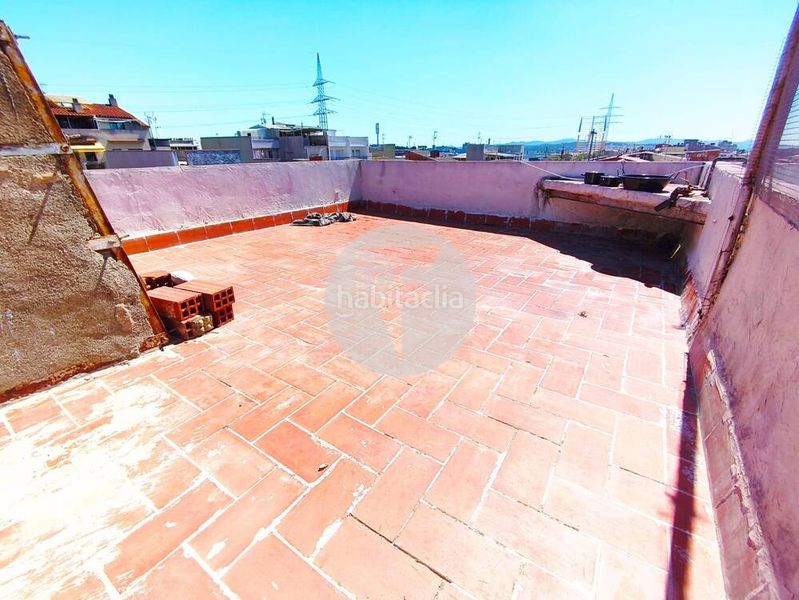 Foto 27b1a526-a1d1-46bd-b449-1a892a6dd0b7. Casa amb calefacció aparcament a Ca n'Anglada Terrassa