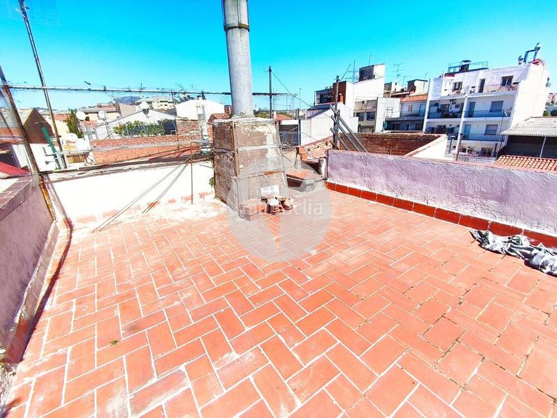 Foto 8ce345a7-1431-401b-b8a1-337d4bfd3e2d. Casa amb calefacció aparcament a Ca n'Anglada Terrassa