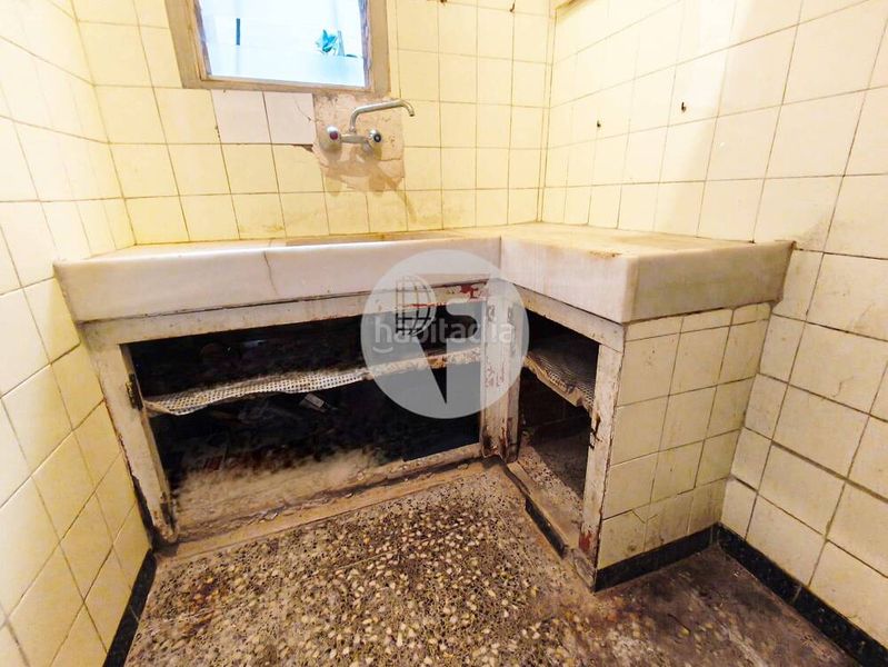 Foto e59ad86e-7369-4621-8f33-4aed198b2462. Casa amb calefacció aparcament a Ca n'Anglada Terrassa