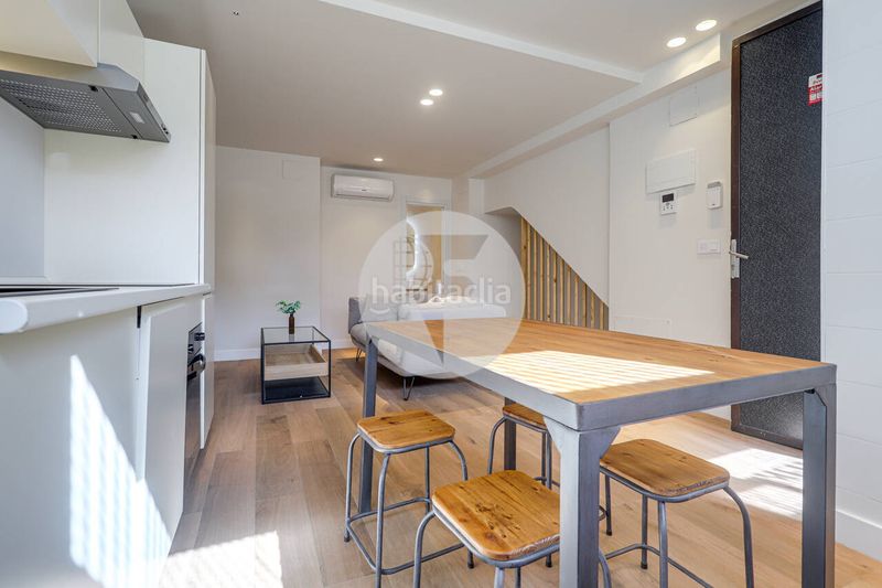 Foto 7c65911e-4982-4936-9227-200941327a9f. Duplex con riscaldamento parcheggio in Guindalera Madrid