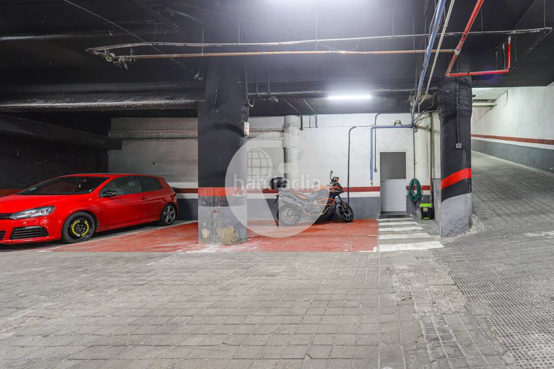 Foto 8a3102db-a770-42e5-93dc-5286c8b8a0f0. Duplex con riscaldamento parcheggio in Guindalera Madrid