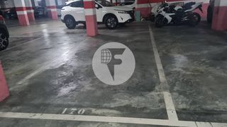 Car parking in Plaça Catalunya - Escola Industrial. Plaza de parking de 14 m para coche grande en excelente ubicació