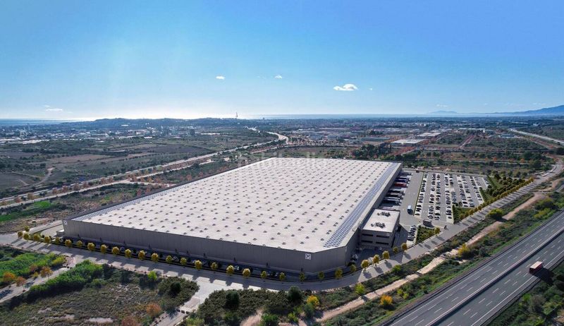 Foto 3e681fc8-2a6d-4fc4-ad6c-875c12aea39a. Location bâtiment à usage industriel dans Nou Eixample Nord Tarragona