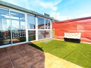 Dúplex a Zona Esportiva. Gran ático dúplex con 3 terrazas, 4 habitaciones y 3 baños en zo