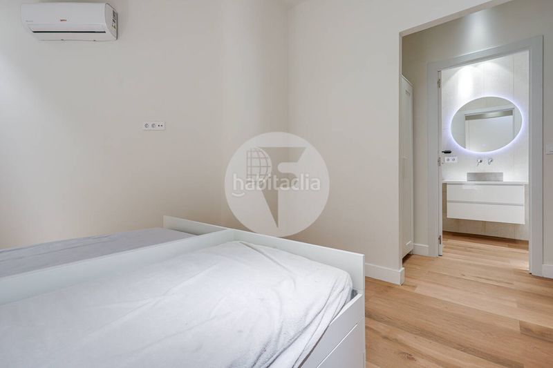 Foto 3fb02a47-f681-4932-ac57-eebc09b4548d. Duplex avec chauffage parking dans Guindalera Madrid
