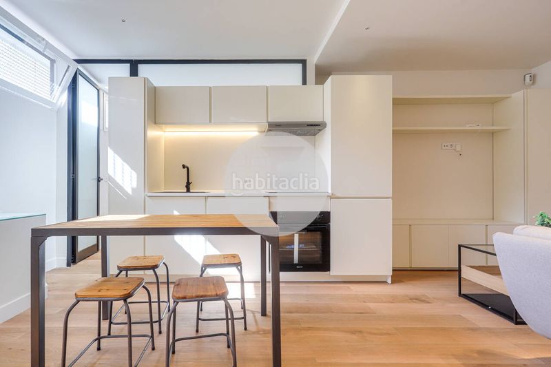 Foto 925c1b82-cfa6-472a-8140-337a0150ded5. Duplex avec chauffage parking dans Guindalera Madrid