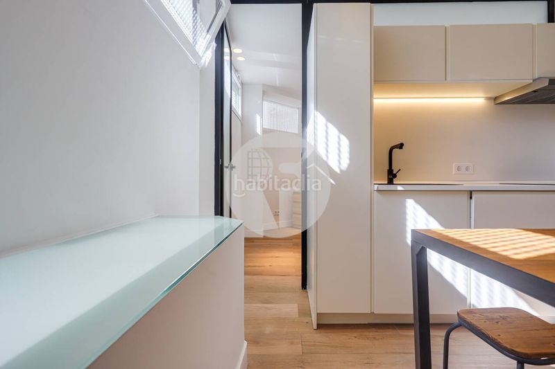 Foto acdec72f-cf2d-4525-bbd1-5b1b665dc823. Duplex avec chauffage parking dans Guindalera Madrid
