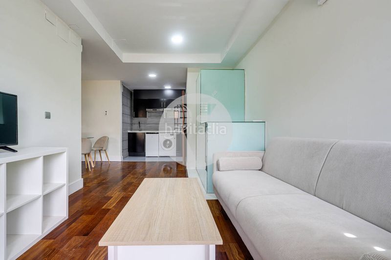 Foto da980d08-f28e-49fb-bd14-492cd331bed2. Duplex avec chauffage parking dans Guindalera Madrid
