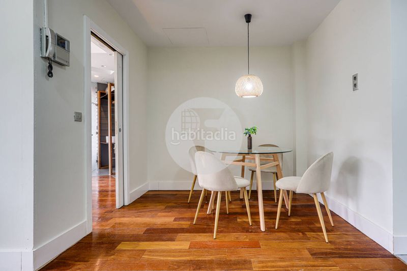 Foto f9cf57d8-a534-463a-b380-7c82466b9018. Duplex avec chauffage parking dans Guindalera Madrid