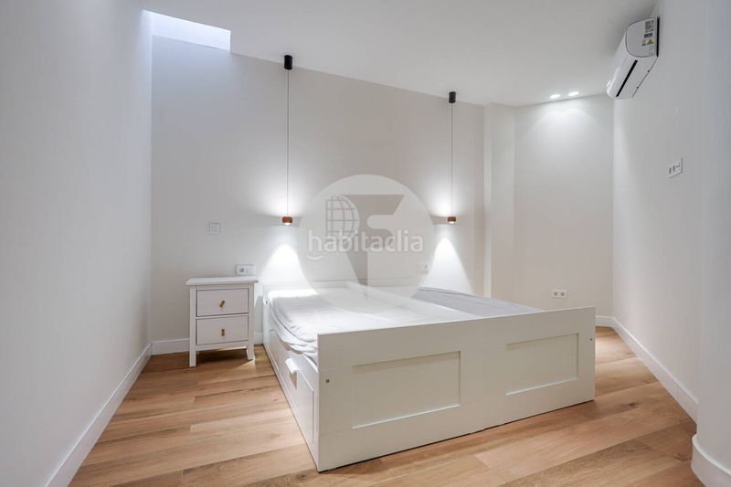 Foto d85f1c89-ddbd-4556-b27c-640047704ab6. Duplex avec chauffage parking dans Guindalera Madrid