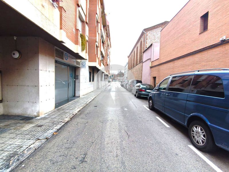 Foto ce6e774f-cc66-4b06-abc0-6c36a6160fb8. Aparcament cotxe a La Cogullada Terrassa
