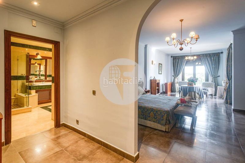 Foto 752a57ba-8157-41d1-ae3e-e54c21aa2b8e. Casa amb calefacció aparcament piscina a Molino de la Hoz Rozas de Madrid (Las)
