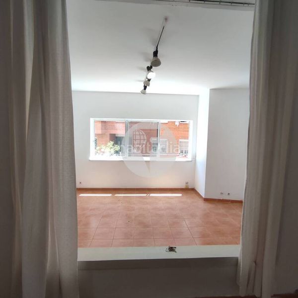 Foto cc78b1d7-d050-47d9-b333-415b8f90639e. Loft a Porta Barcelona