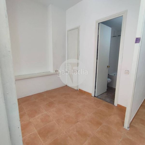 Foto d19f2d26-136d-4fec-bcf1-561f8bd6c763. Loft a Porta Barcelona