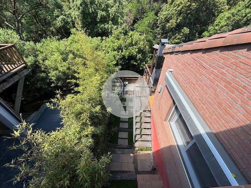 Foto 3095c3b8-f4e4-48c8-b0bb-c76304129a31. Casa bifamiliare con riscaldamento parcheggio in Ametlla del Vallès (L´)