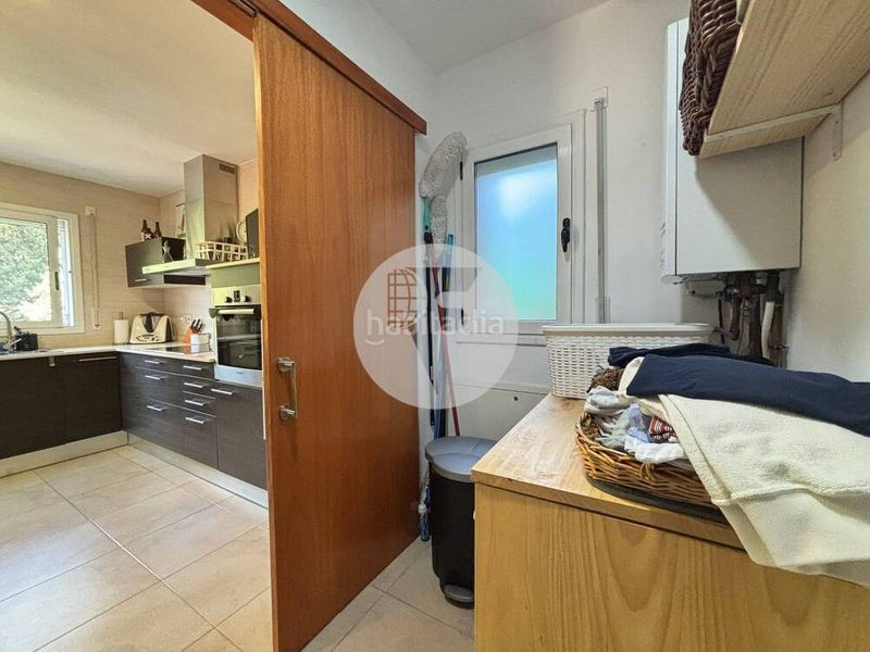 Foto b42eb08b-4784-4a2a-9826-28407040cc43. Casa bifamiliare con riscaldamento parcheggio in Ametlla del Vallès (L´)