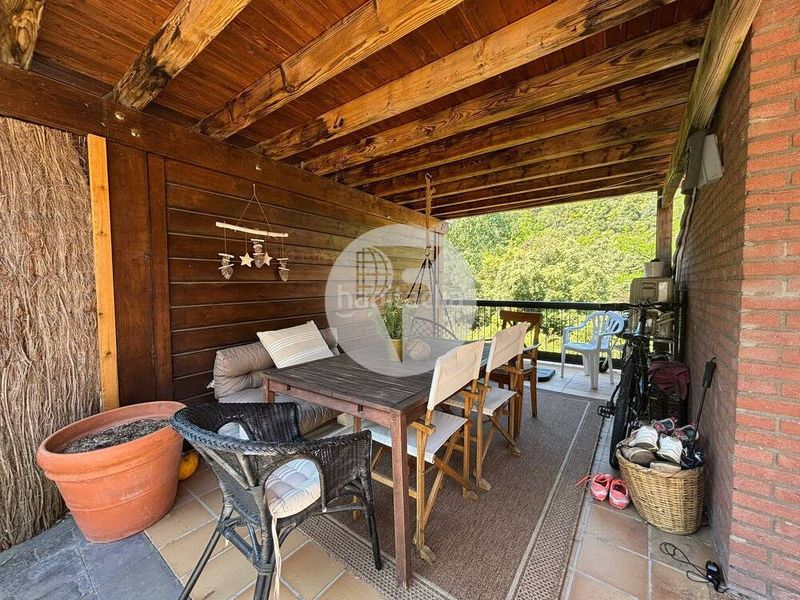 Foto cff2e2f4-eb82-439d-bd13-06b0441db6aa. Casa bifamiliare con riscaldamento parcheggio in Ametlla del Vallès (L´)