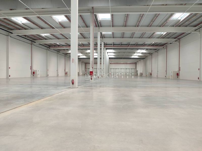 Foto 5e63d5ca-ae64-482e-bc14-bfafbfa83973. Lloguer nau industrial a La Estación Azuqueca de Henares