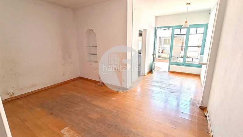 Foto 3f3de0ca-6d4c-40b7-a09e-81fd9cb2d2a4. Casa adossada a Barri del Centre Terrassa