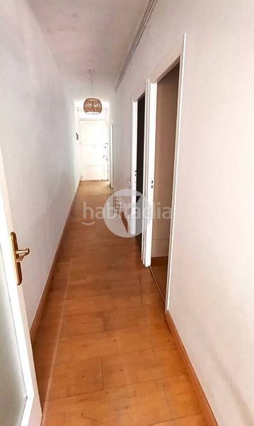 Foto d88d8bd8-74b2-4abe-b60e-d6b882f51d83. Casa adossada a Barri del Centre Terrassa