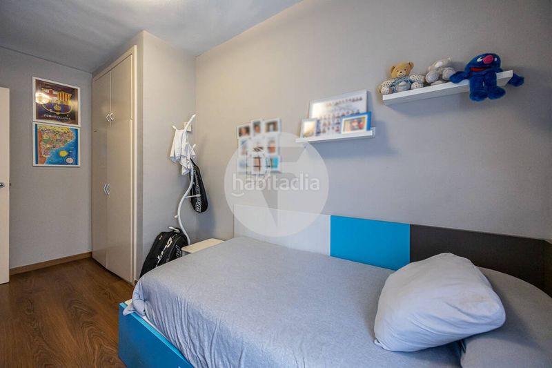 Foto 0c534f61-ee6a-47f9-b04e-23a2e2160e3c. Casa aparellada amb calefacció aparcament a Centre Sabadell