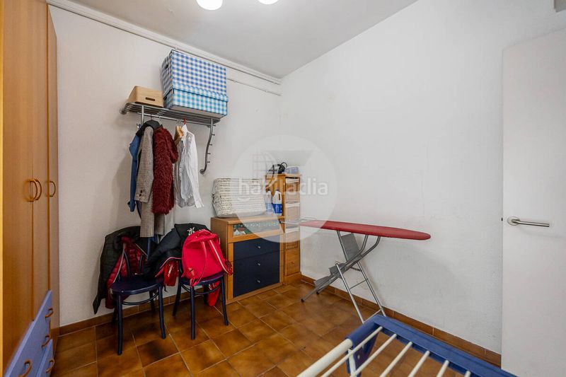 Foto d6706636-bb62-4474-ad82-cca713ef4699. Casa aparellada amb calefacció aparcament a Centre Sabadell