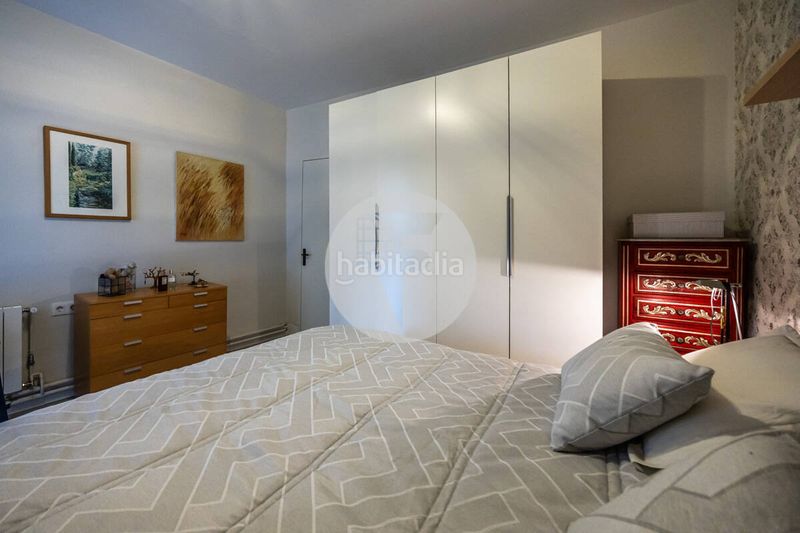 Foto 0b2f40e0-a09a-4a6d-96af-a44e2ed6d83d. Casa amb calefacció a Centre Sabadell