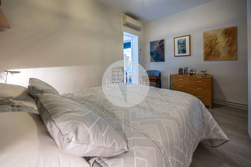 Foto cee64f66-2f21-4c9d-8660-684cdee714c7. Casa amb calefacció a Centre Sabadell