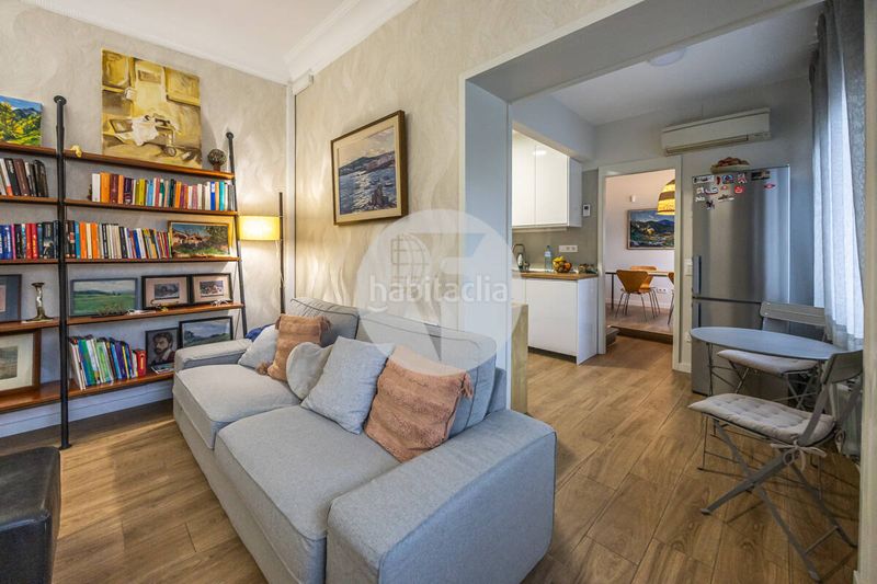 Foto ffd27776-c093-481c-b8b9-2c8e87e06dda. Casa amb calefacció a Centre Sabadell