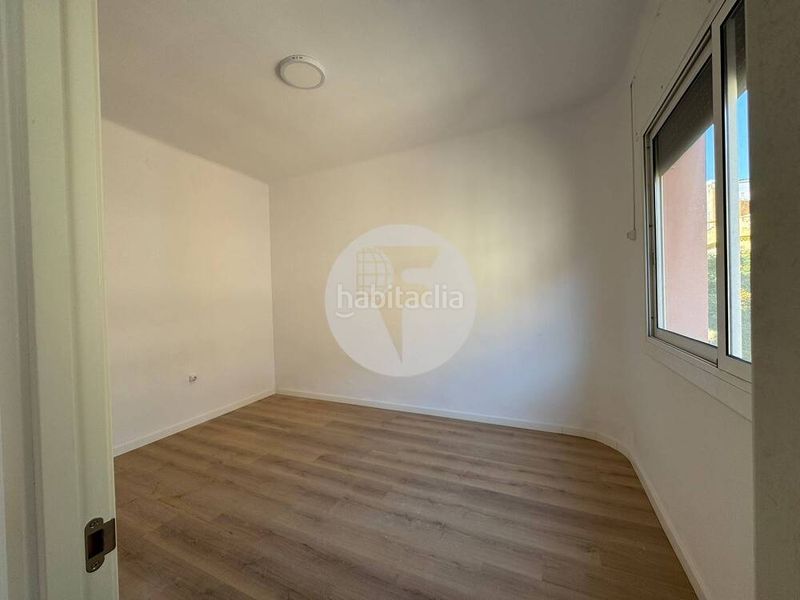 Foto 45f2e7cf-69cc-4e90-98a1-89b69c873c97. Pis a Sants Barcelona
