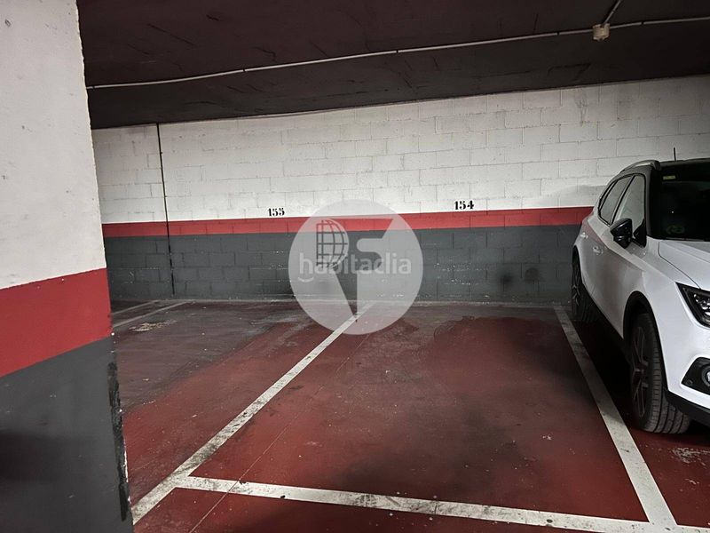 Foto 471f3a11-15ea-445c-823a-5220e941e1d1. Autoparkplatz in Eixample Sabadell