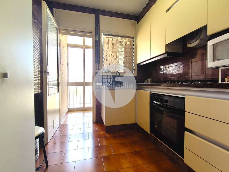 Foto fe5fcafa-830a-42ee-91a4-cb50fe30c458. Pis a Barri del Centre Terrassa