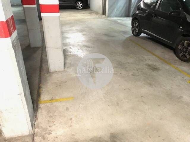 Foto c0a1db7c-25cc-4450-b4d5-69dac3f37600. Aparcament cotxe a Creu Alta Sabadell