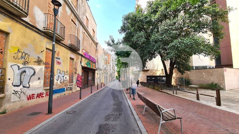 Foto 10cb07a4-28c7-46d3-a114-42ab949ae355. Planta baixa amb calefacció a Barri del Centre Terrassa
