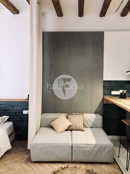 Foto ca857206-6846-4bc7-acfb-bb65ac85bbe7. Pis amb calefacció a Raval Barcelona