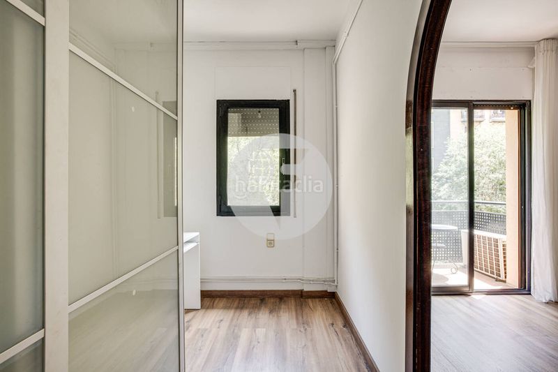 Foto 78c0873d-7f61-409e-b06f-da7105c43ae0. Pis amb calefacció a La Nova Esquerra de l´Eixample Barcelona