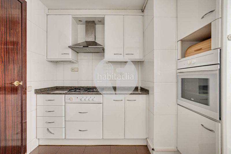 Foto edd90140-0abd-4a0c-b84c-2d841c486b4f. Pis amb calefacció a La Nova Esquerra de l´Eixample Barcelona