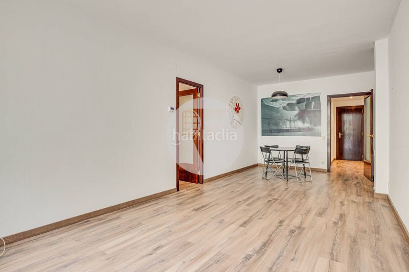 Foto f748fa02-c30f-4c2c-ba02-4b96ced3cd69. Pis amb calefacció a La Nova Esquerra de l´Eixample Barcelona