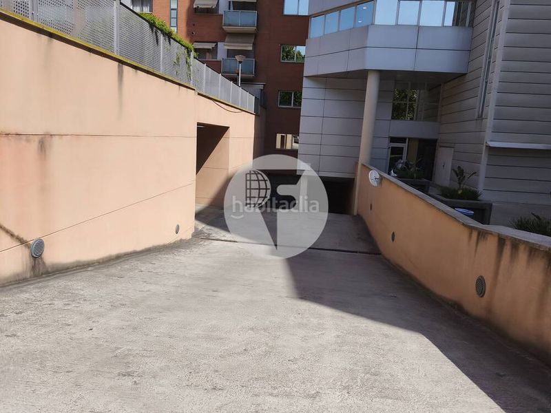 Foto baa39d3c-600e-412e-be32-fafa17a1cc29. Planta baixa amb calefacció aparcament piscina a Mollet del Vallès