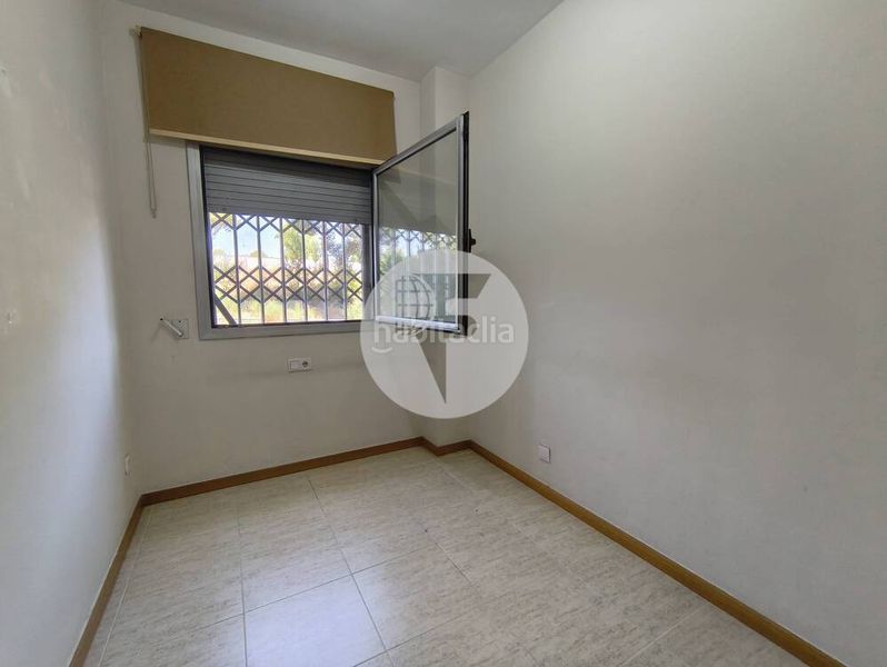 Foto f0f1e4cc-f37b-4d40-adff-2a75066f9589. Planta baixa amb calefacció aparcament piscina a Mollet del Vallès