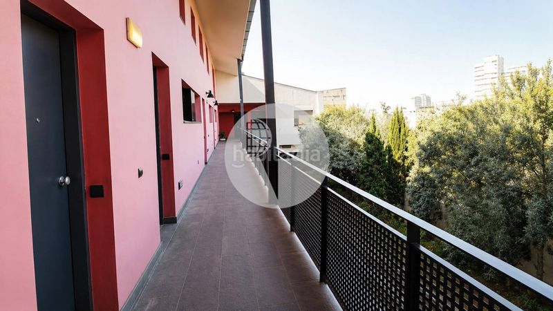 Foto fba4e069-7256-4a8b-a9bf-b974310d472f. Dúplex amb aparcament a Provençals del Poblenou Barcelona