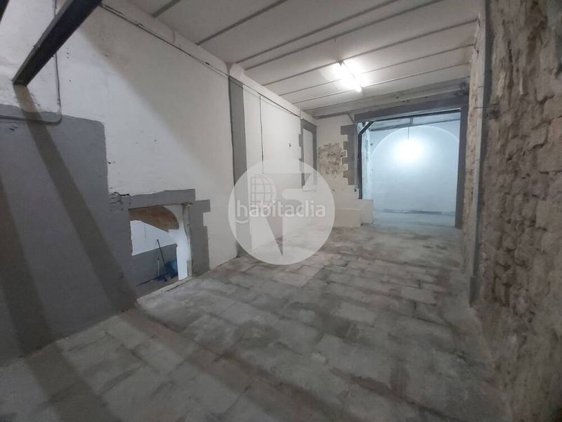 Foto c261f24d-3750-4ae5-a847-56216cc62d22. Local comercial a Gòtic Barcelona