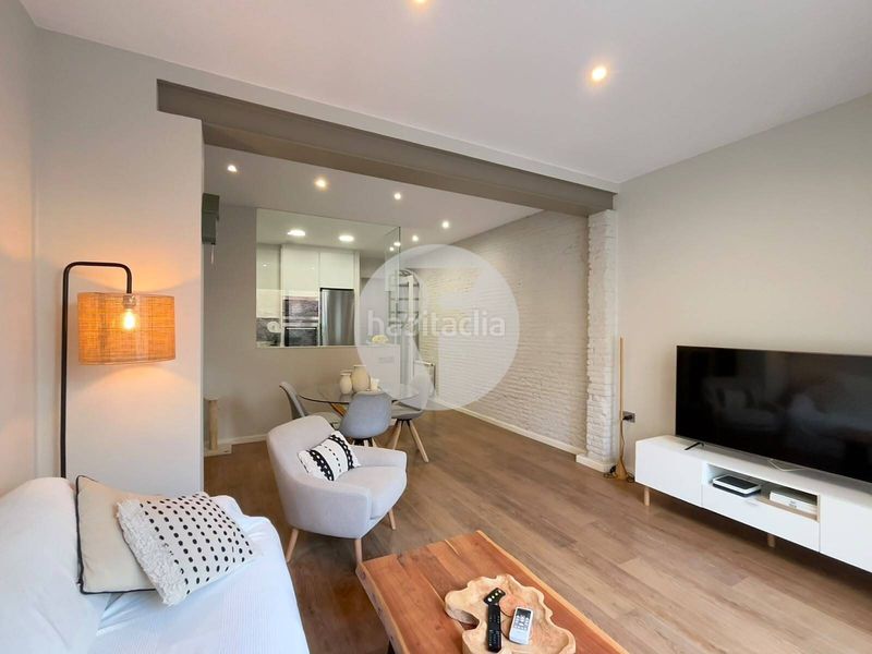 Foto dffce109-8f02-47ba-bb8e-651ade2385c7. Casa aparellada a Ca n'Aurell Terrassa