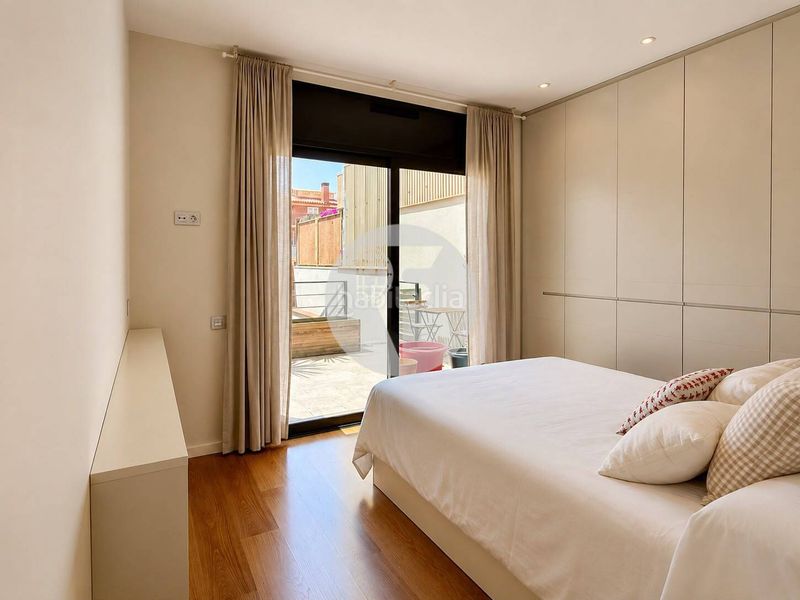 Foto e0dfac4b-7fc4-413e-8547-f9884ec3c8a1. Casa aparellada a Ca n'Aurell Terrassa