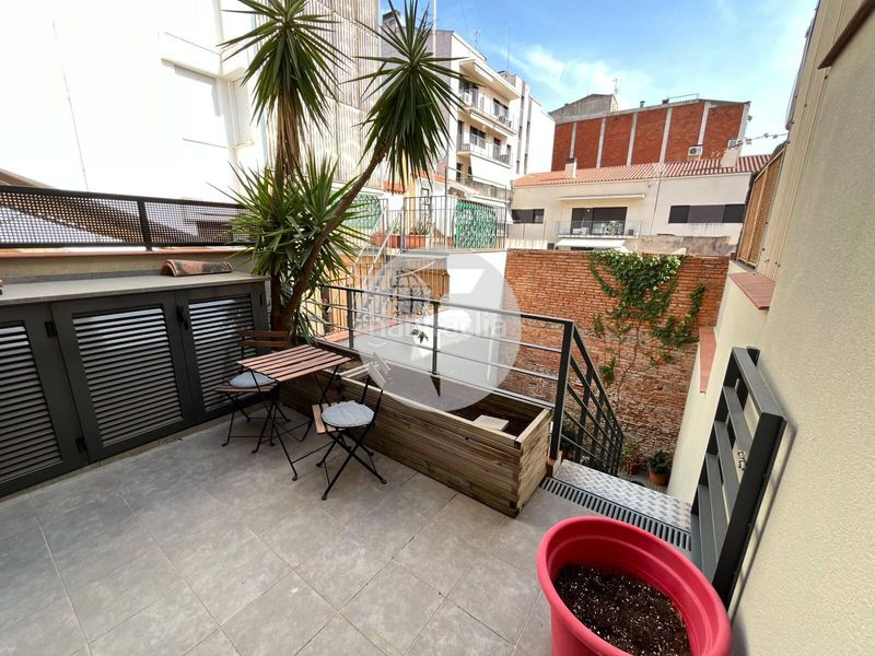 Foto e1f17cfc-3c8c-4cd7-9baf-f777f65bbbeb. Casa aparellada a Ca n'Aurell Terrassa